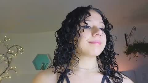 Farah online show from 5, 12, 2025