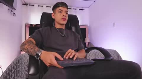 farid_jake_ online show from 18, 2, 2025