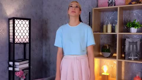 Snapshot of fatimajoubert chatting on 6, 10, 2025 Mary online show from 6, 10, 2025