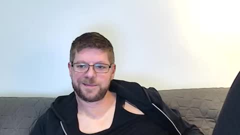 Snapshot of fattenmenow chatting on 1, 11, 2025 fattenmenow online show from 1, 11, 2025