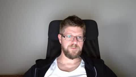 Snapshot of fattenmenow chatting on 28, 5, 2026 fattenmenow online show from 28, 5, 2026