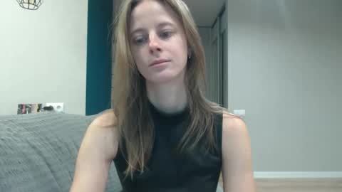 Snapshot of favoriteyour chatting on 6, 11, 2025 favoriteyour online show from 6, 11, 2025