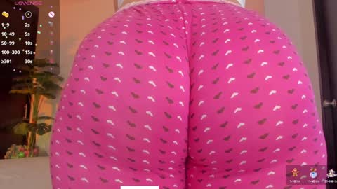 Snapshot of fay_miller2 chatting on 20, 12, 2024 welcome to my world  online show from 20, 12, 2024