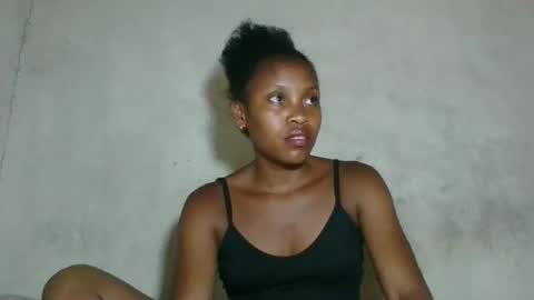 fayence09 online show from 4, 12, 2025