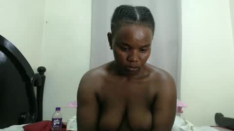 Snapshot of fayrie1 chatting on 17, 9, 2025 fayrie1 online show from 17, 9, 2025