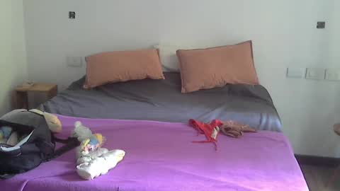 Snapshot of fedeglobos chatting on 4, 1, 2025 fedeGLOBOS online show from 4, 1, 2025