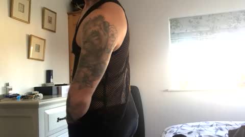 feeding_you online show from 26, 11, 2025