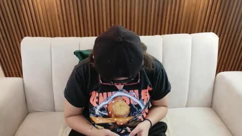 Feelena online show from 17, 2, 2026