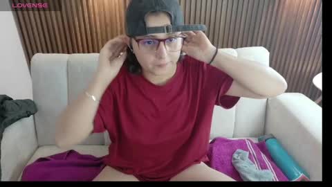 Snapshot of feelina_firesoul chatting on 16, 5, 2026 Feelena online show from 16, 5, 2026
