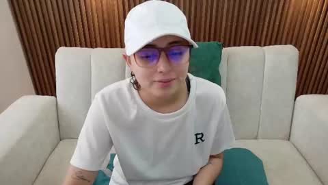 Snapshot of feelina_firesoul chatting on 24, 6, 2026 Feelena online show from 24, 6, 2026