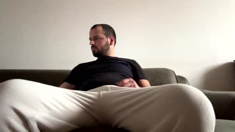 feet_fet online show from 23, 1, 2025