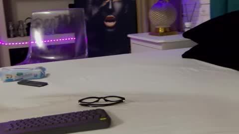 FeetVibe online show from 5, 2, 2026