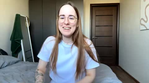 Snapshot of feleciacockrell chatting on 3, 5, 2026 Mary online show from 3, 5, 2026