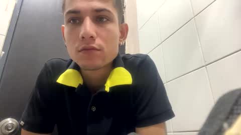 jhonatan felipe online show from 28, 2, 2025