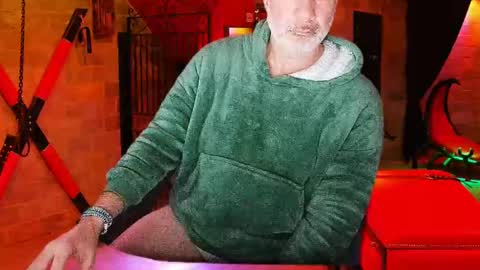 Piggy online show from 17, 2, 2025