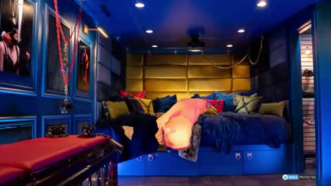 Daniani online show from 4, 2, 2026