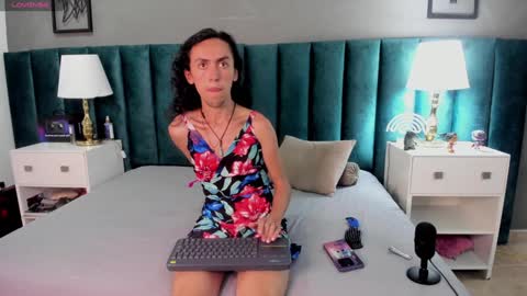 Snapshot of fenix_karoll chatting on 1, 1, 2025 Karol online show from 1, 1, 2025