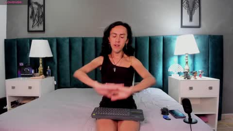 Snapshot of fenix_karoll chatting on 4, 1, 2025 Karol online show from 4, 1, 2025