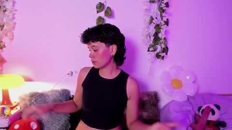 Snapshot of fernanda_indie chatting on 18, 10, 2025 F E R N A N D A online show from 18, 10, 2025