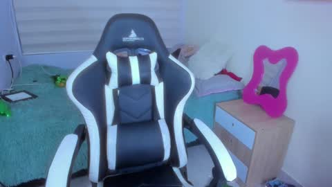 Fernanda Diaz online show from 27, 1, 2025