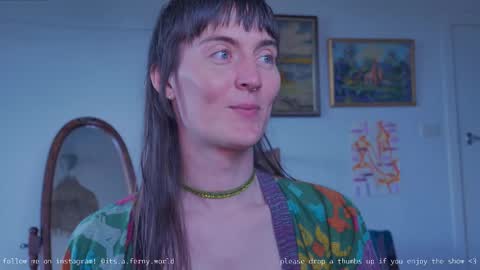 Snapshot of fernydew chatting on 1, 3, 2025 Fern next stream 430pm Monday PST online show from 1, 3, 2025