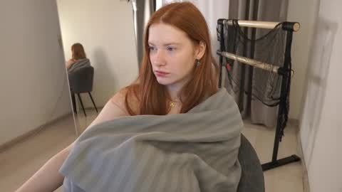 Snapshot of fiamoor chatting on 30, 10, 2025 Fia online show from 30, 10, 2025