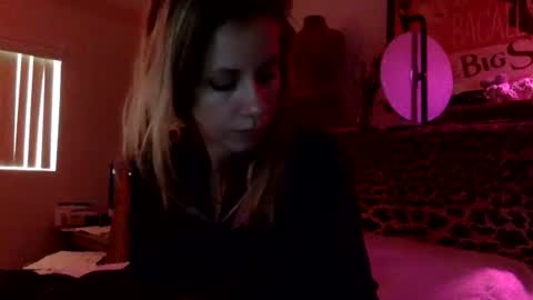 Snapshot of fidelity77 chatting on 25, 9, 2025 fidelity77 online show from 25, 9, 2025