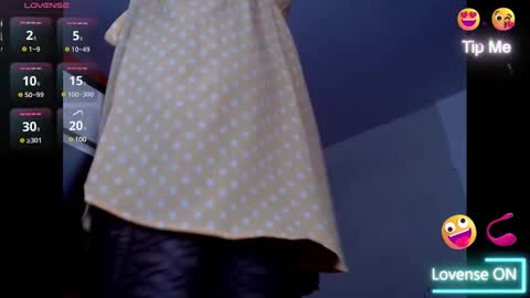 Snapshot of fieldsofdreams3700 chatting on 12, 3, 2025 fieldsofdreams3700 online show from 12, 3, 2025