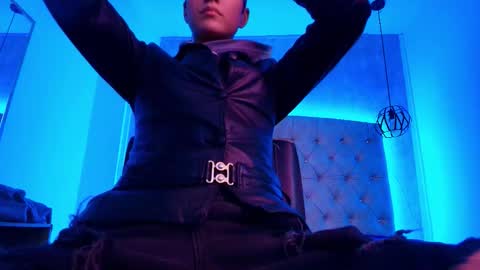   online show from 14, 12, 2025