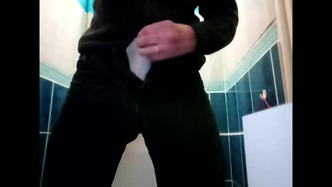 fifi010203 online show from 14, 1, 2026