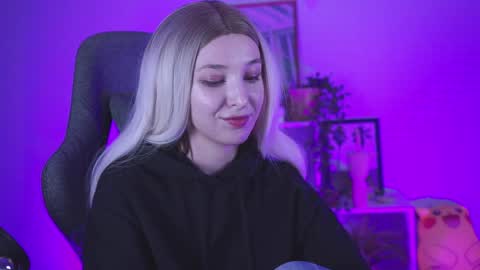 cap and Lana  online show from 21, 12, 2024