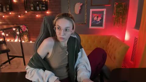 cap and Lana  online show from 8, 9, 2025