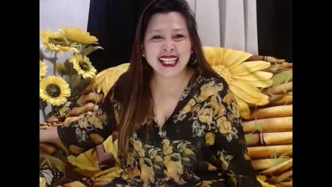 Snapshot of filipinasweetheart chatting on 18, 5, 2026 Yhen online show from 18, 5, 2026