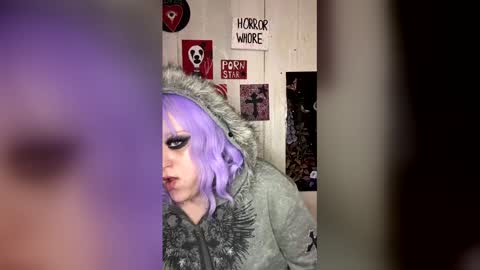 Snapshot of findommefoxi chatting on 2, 3, 2026 findommefoxi online show from 2, 3, 2026