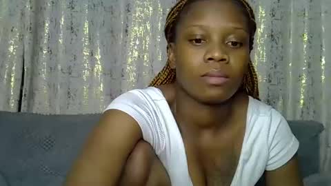 fine_queen12 online show from 20, 4, 2026