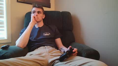 Snapshot of finnabun33 chatting on 30, 4, 2026 Jake I am Bicurious online show from 30, 4, 2026