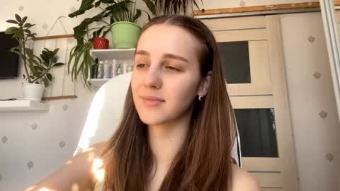 Keite wanna play  Meow online show from 30, 3, 2026