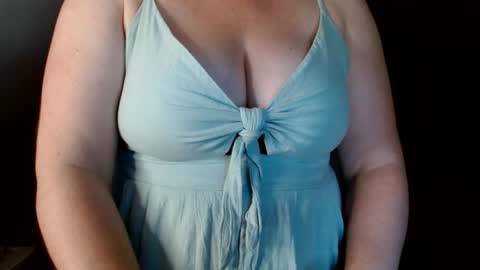Snapshot of fionna_fineas chatting on 5, 8, 2026 Fionna online show from 5, 8, 2026
