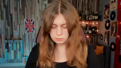 fiora online show from 27, 11, 2025