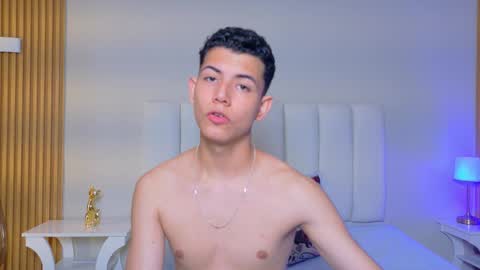 Nicolas online show from 4, 2, 2026