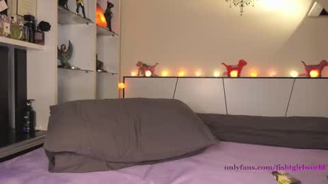 Tia online show from 14, 2, 2025