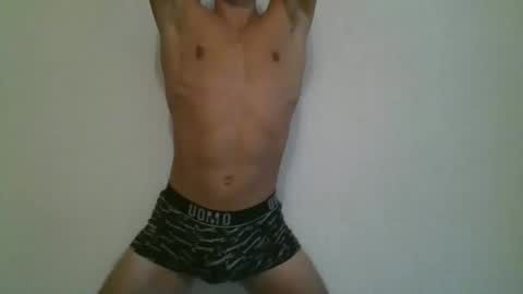 Snapshot of fit_guy997 chatting on 28, 10, 2025 fit_guy997 online show from 28, 10, 2025