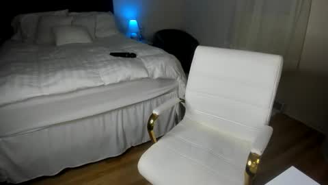 Snapshot of fitandfriskyfunxxx chatting on 7, 1, 2025 Jamie or Frisky online show from 7, 1, 2025