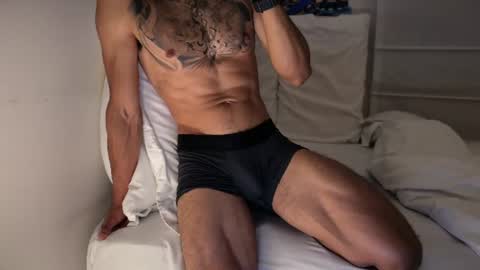 Snapshot of fitjacques chatting on 17, 6, 2026 fitjacques online show from 17, 6, 2026