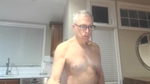 Snapshot of fitman999 chatting on 4, 3, 2026 Jon online show from 4, 3, 2026