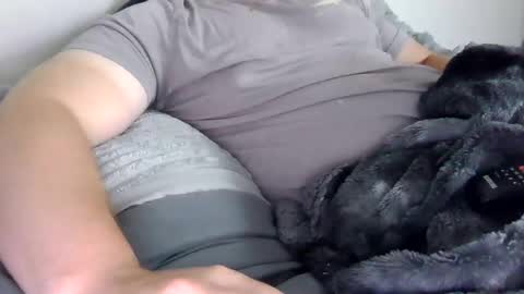 Snapshot of fitsutd23 chatting on 10, 9, 2025 fitsutd23 online show from 10, 9, 2025