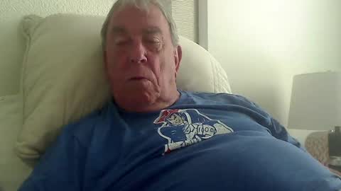 Snapshot of fjcs73 chatting on 18, 4, 2026 fjcs73 online show from 18, 4, 2026