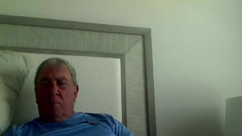 Snapshot of fjcs73 chatting on 24, 4, 2026 fjcs73 online show from 24, 4, 2026