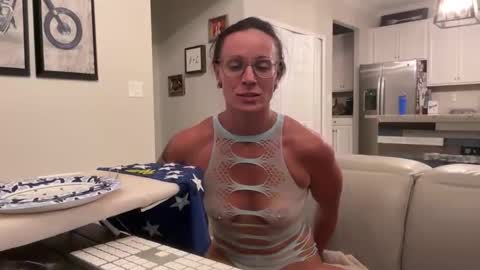 Flexing Jessi online show from 11, 5, 2026