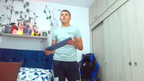 Nico online show from 7, 3, 2026